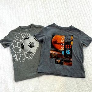 Lot of 2 5T little boys shortsleeved t-shirts